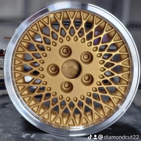 Recoditionarea jantelor cu DIAMOND CUT in diferite faze de reparatie