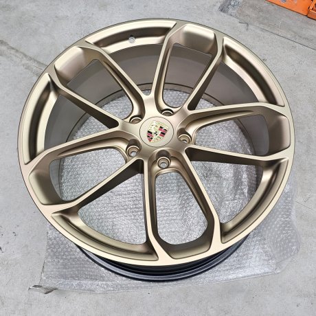 Culoare NEODYME de la Porsche